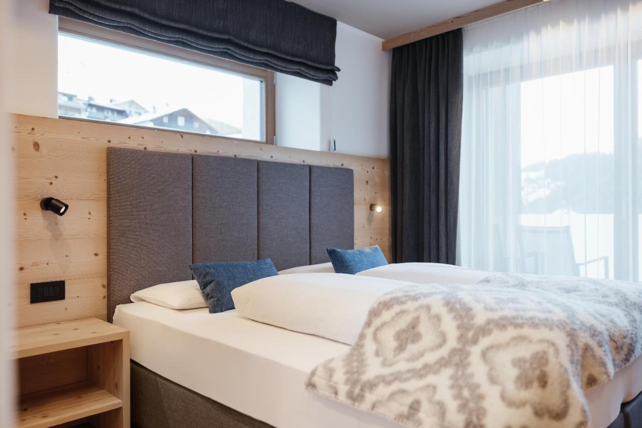 Berghotel Sanvi San Martino in Badia Exteriör bild