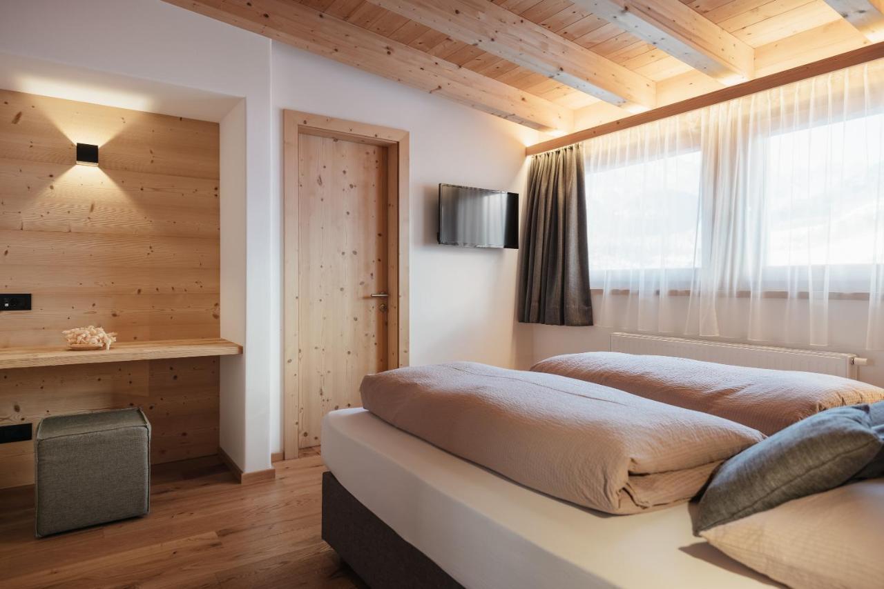 Berghotel Sanvi San Martino in Badia Exteriör bild