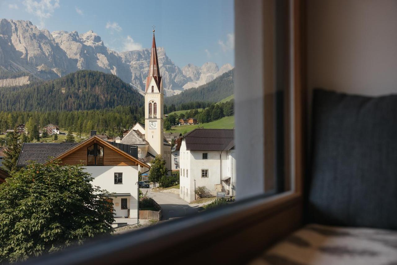 Berghotel Sanvi San Martino in Badia Exteriör bild