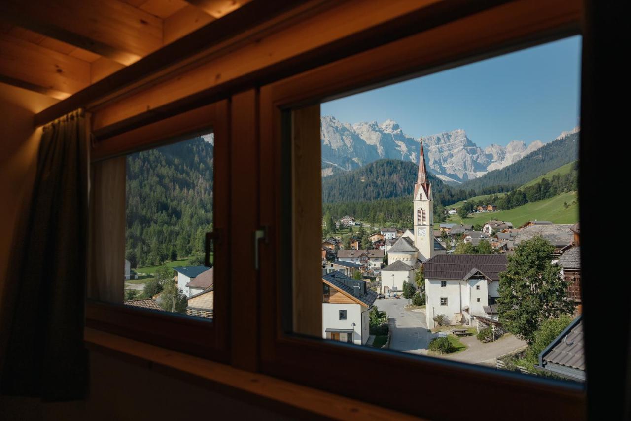 Berghotel Sanvi San Martino in Badia Exteriör bild