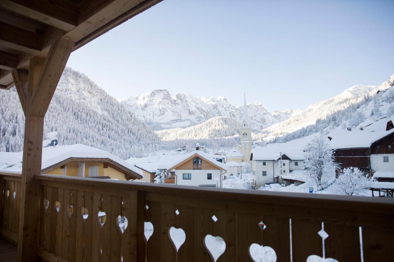 Berghotel Sanvi San Martino in Badia Exteriör bild